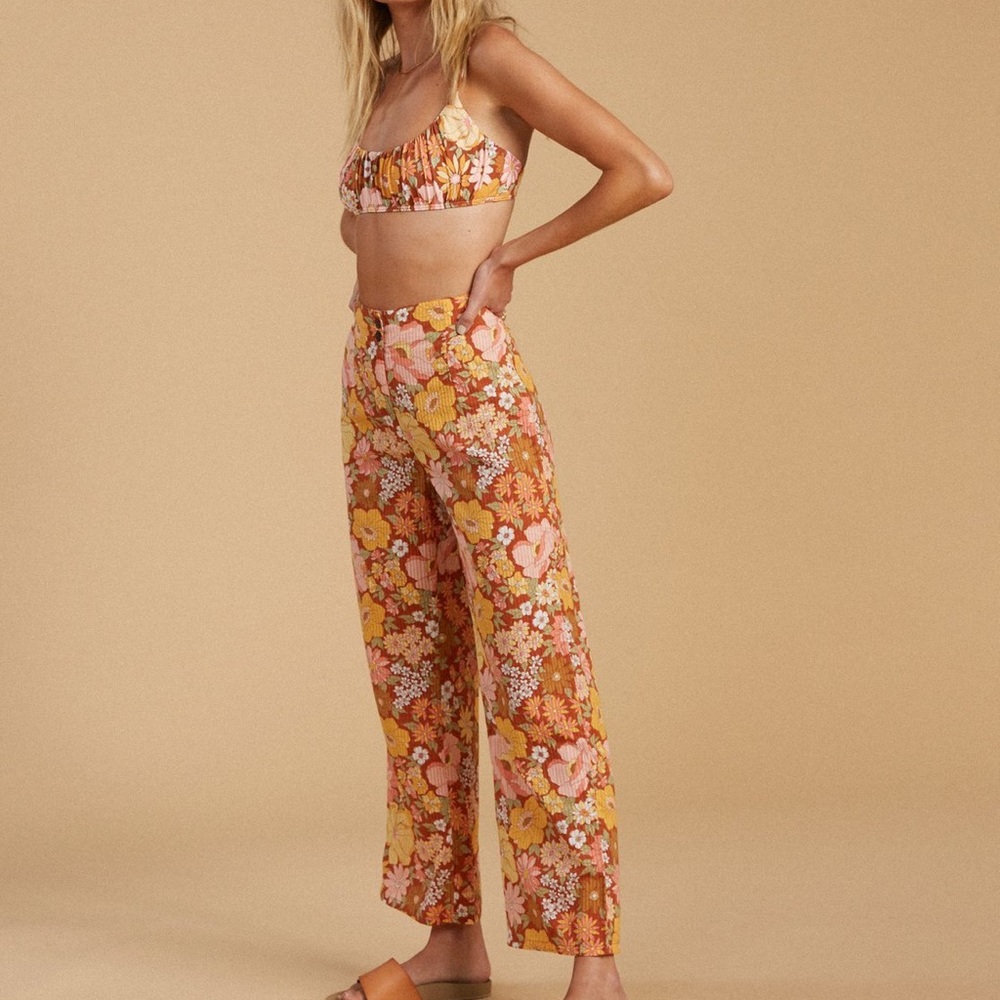 NWT Billabong salty blonde Point Break Floral Pant